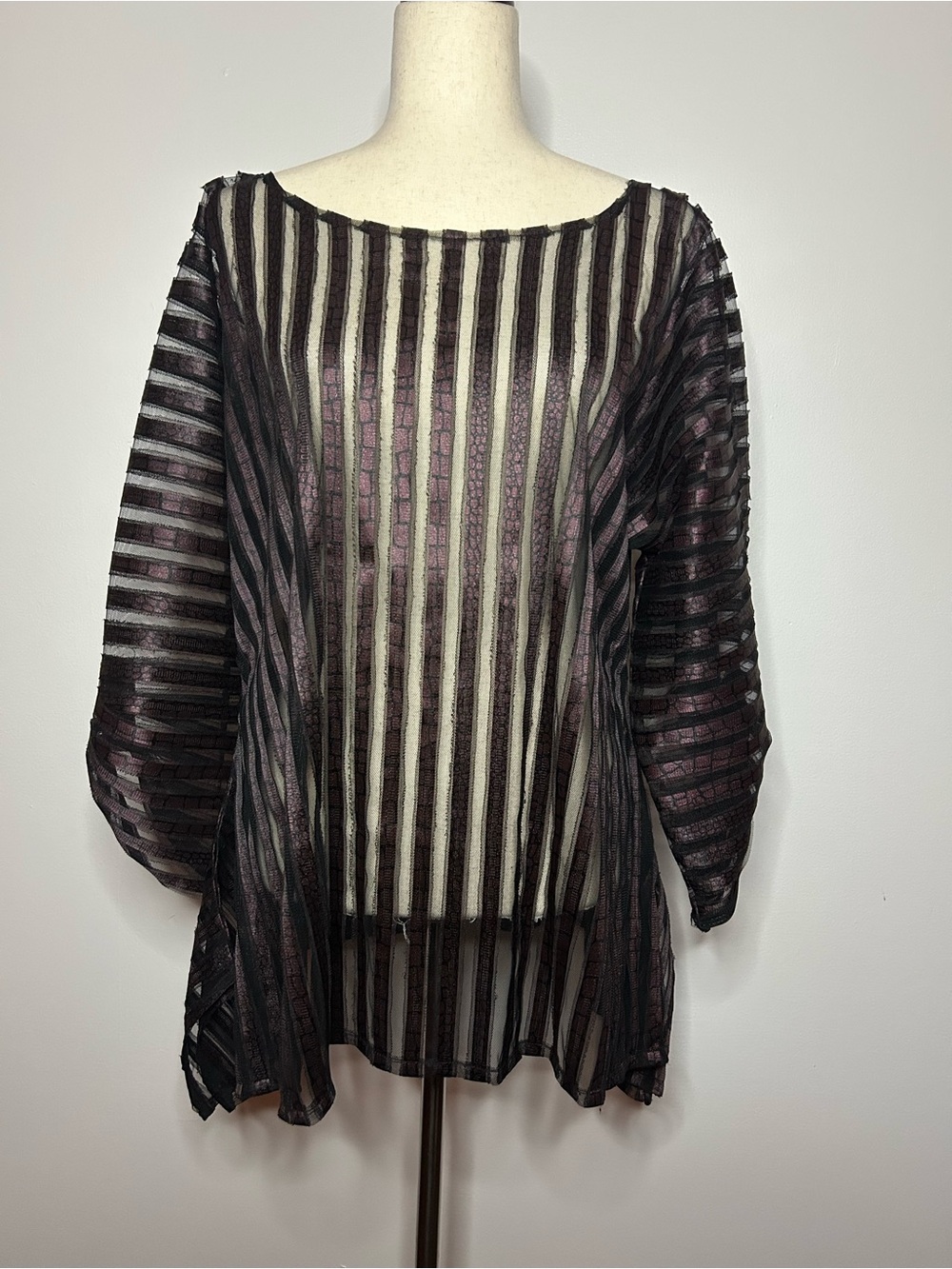 Purple and Black Crocodile Mesh Striped Quarter Sleeve Caftan Top